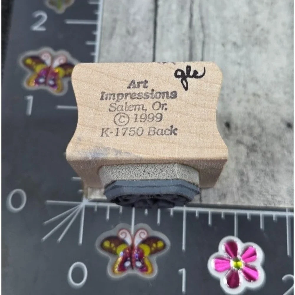 Art Impressions Bunny Behind Back K-1750 1999 Rubber Stamp Wood #C61